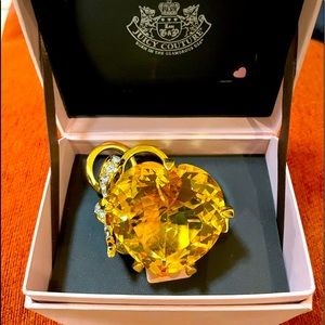 Juicy couture Giant Ring keychain